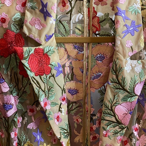 Erin Embroidered Blazer - Nude/combo color (XL) (Blazer only) R$179 - Picture 2 of 6